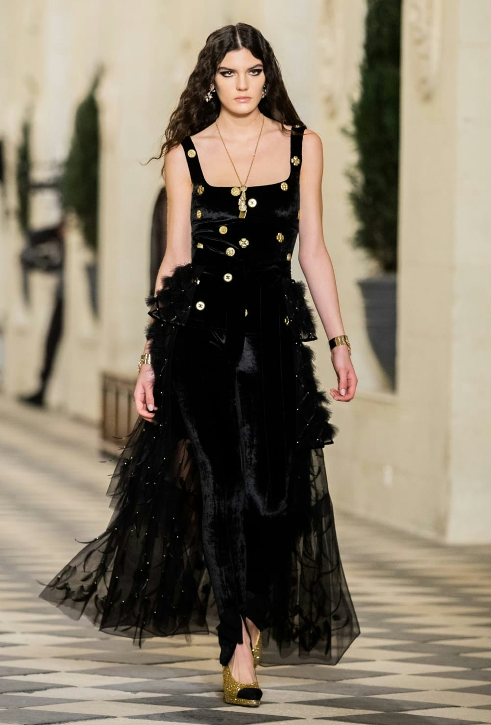 CHANEL Métiers d’art 2020:21-9.jpeg