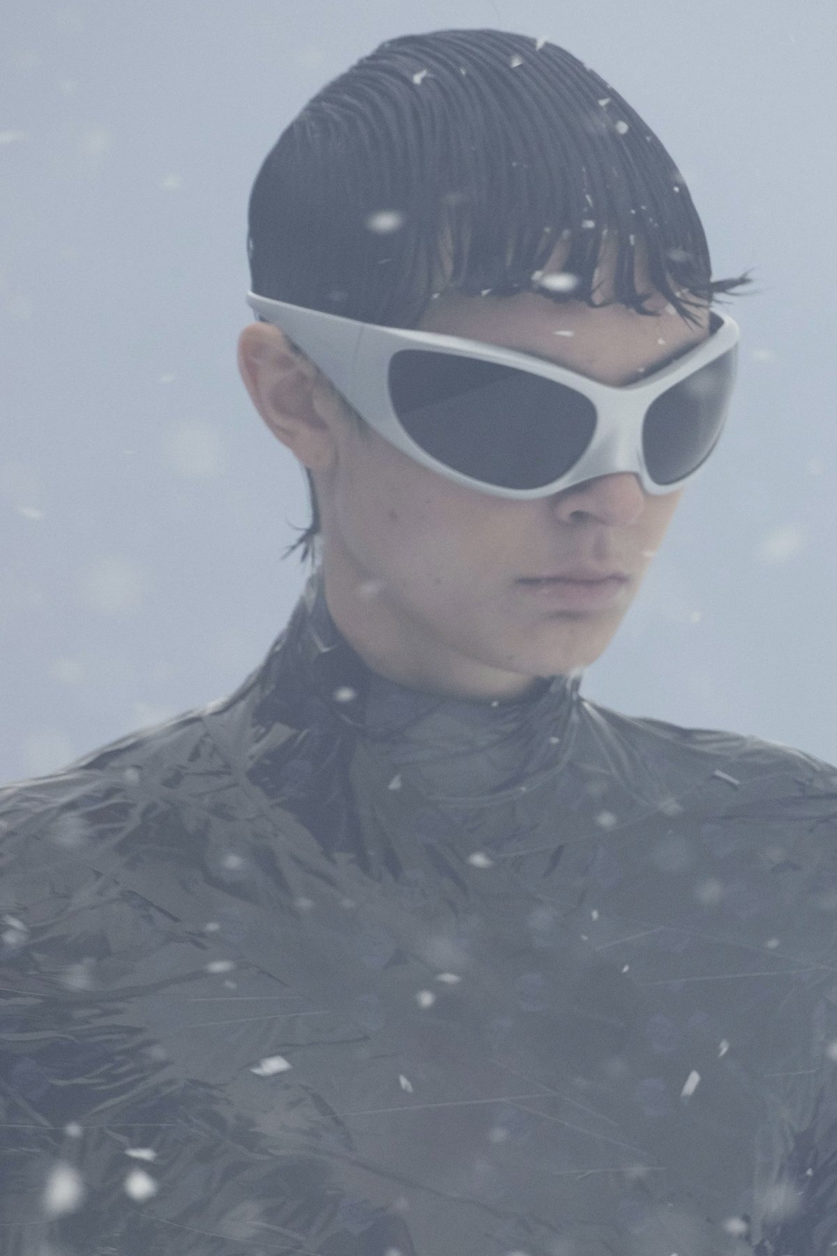 Woman photographed wearing a sunglasses during the Balenciaga Fall/Winter 2022 show