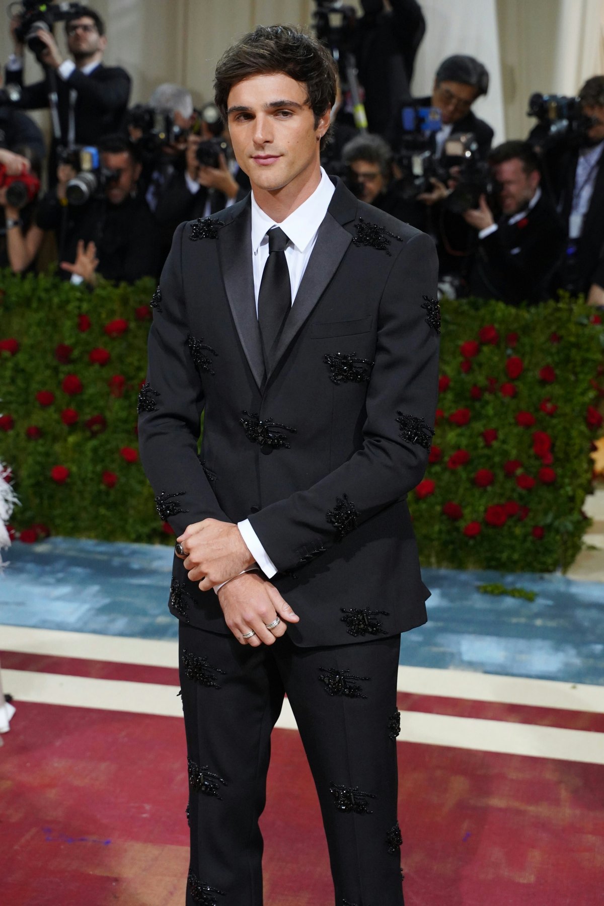 new york suit formal wear fashion man adult male person ring handcuffs tie