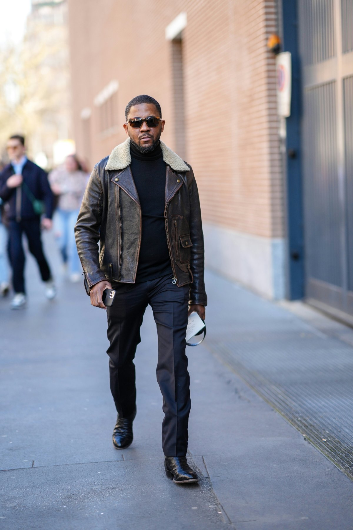 Milan Fashion Week Fall/Winter 2022 Street Style.