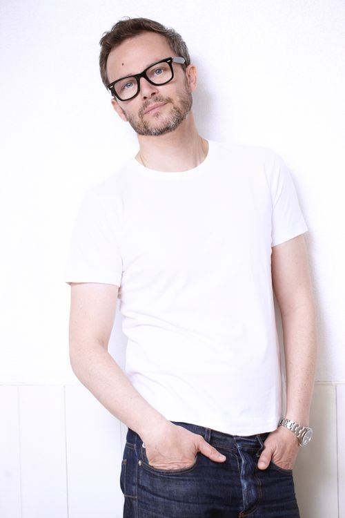 t-shirt glasses accessories person man adult male shirt wristwatch head