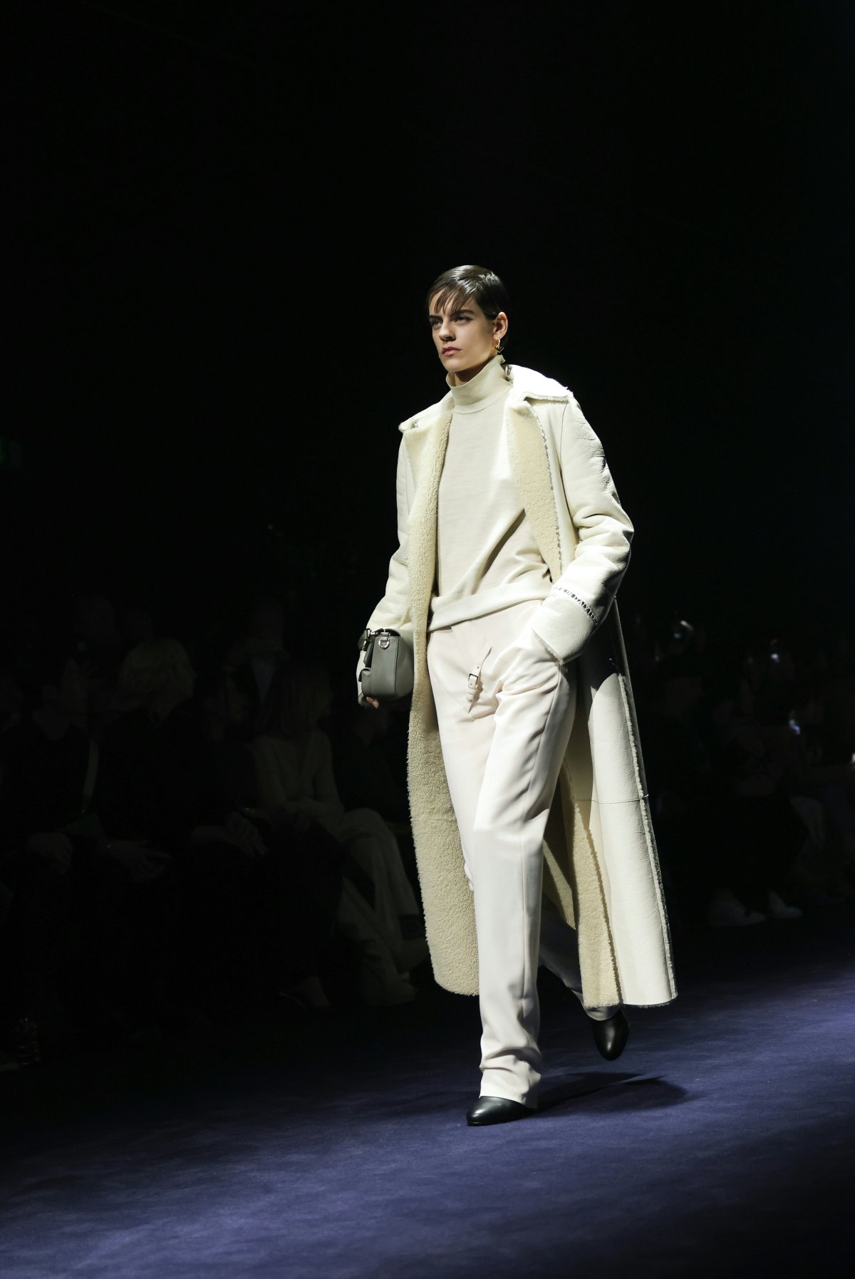 milan clothing coat fashion long sleeve sleeve overcoat accessories bag handbag