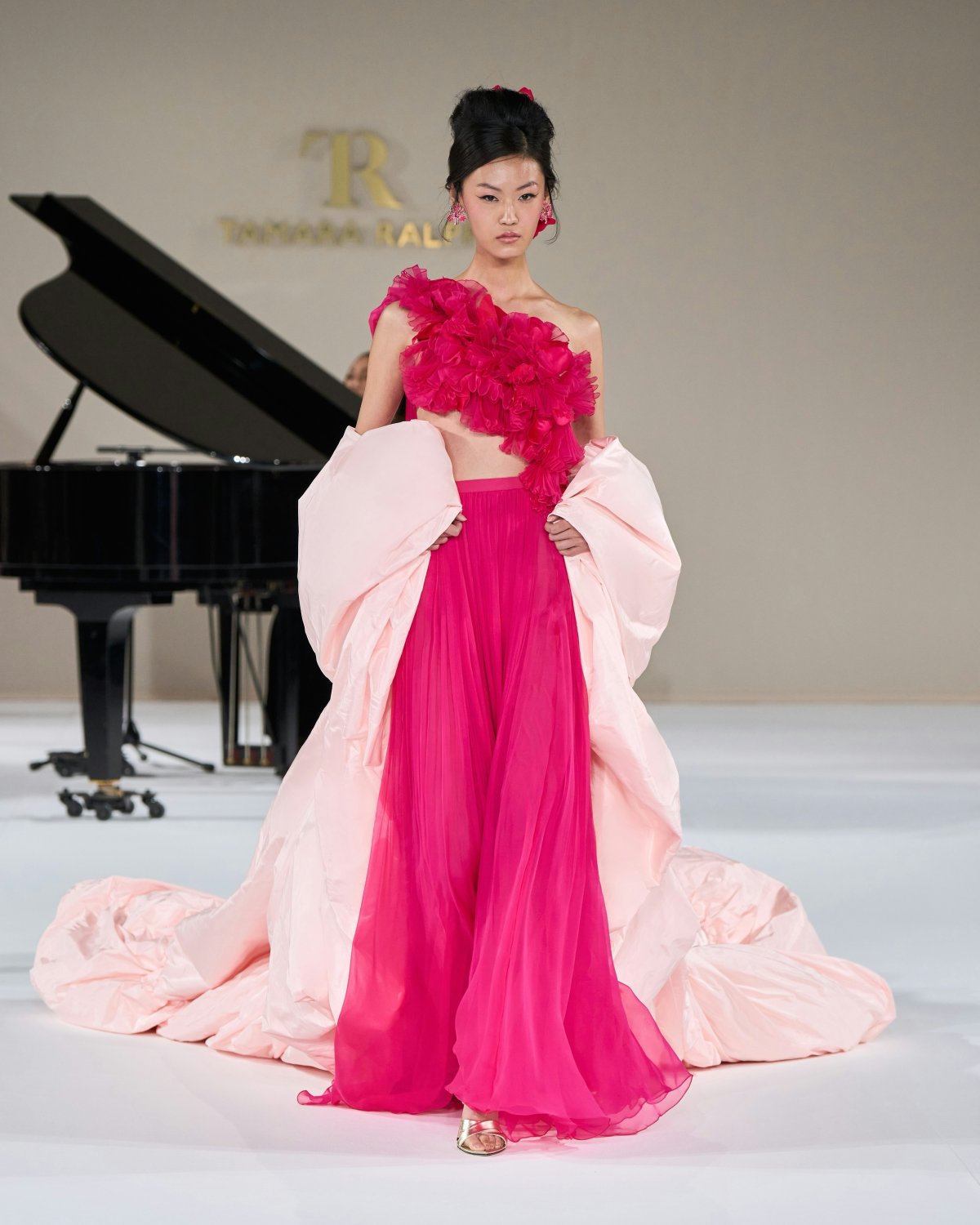 dress evening dress formal wear fashion gown piano adult female person woman