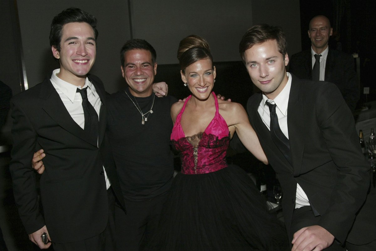 celebrity entertainment new york formal wear suit tuxedo coat jacket blazer fashion dress tie person