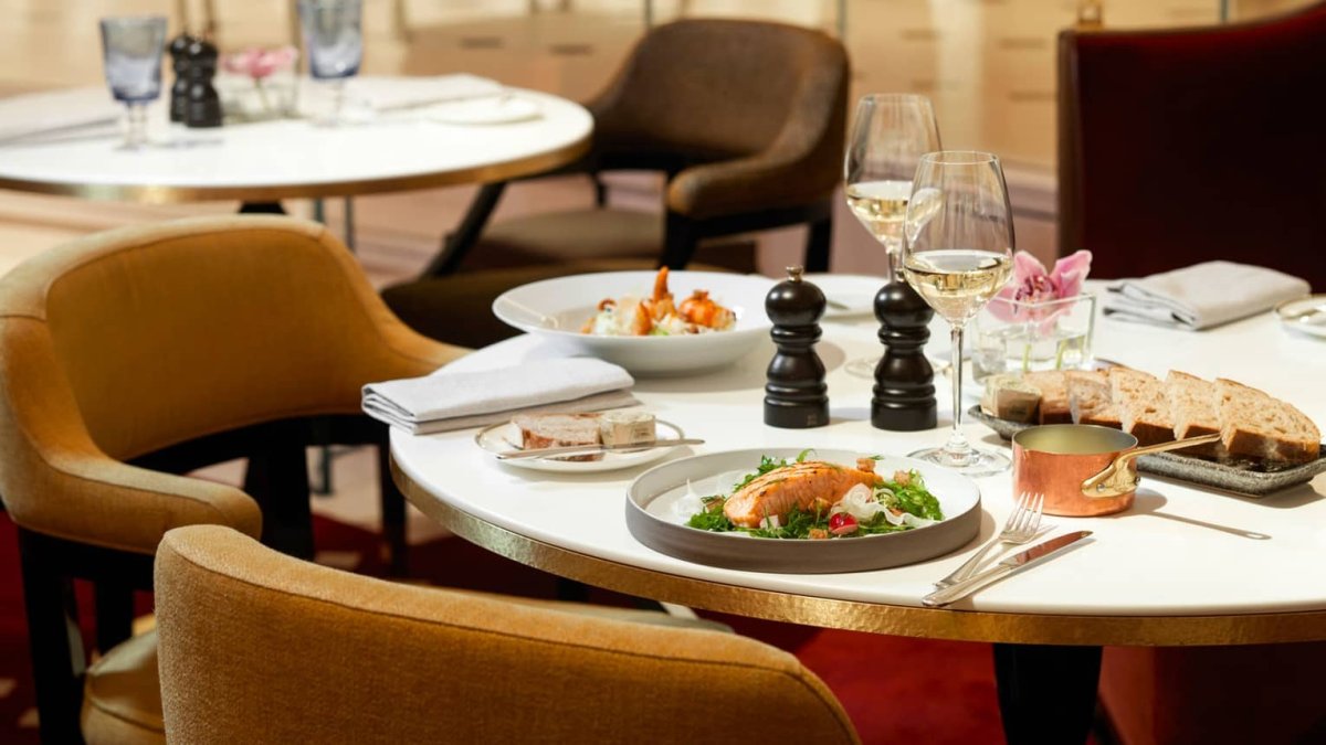 furniture table dining table tabletop brunch fork chair dining room lunch plate