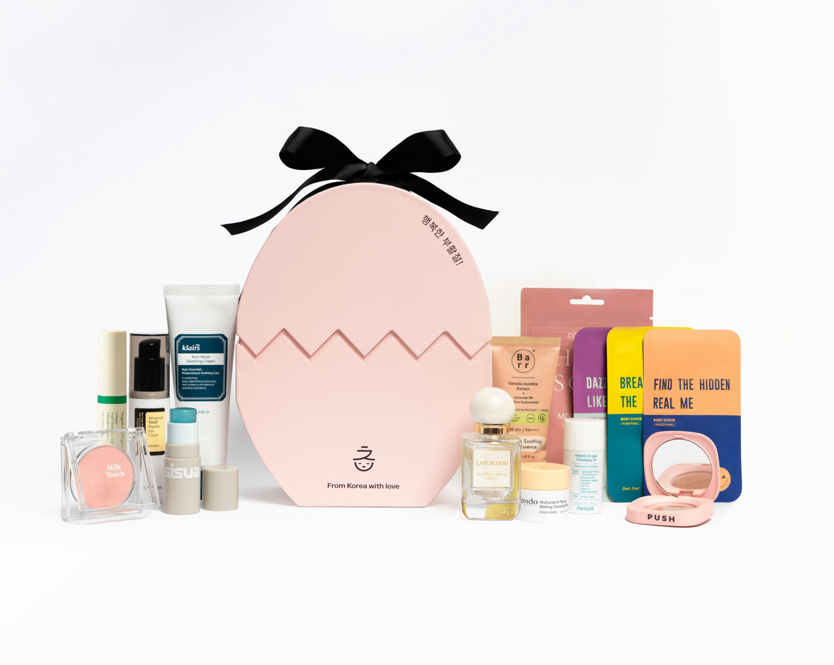 cosmetics bottle lotion head person face perfume