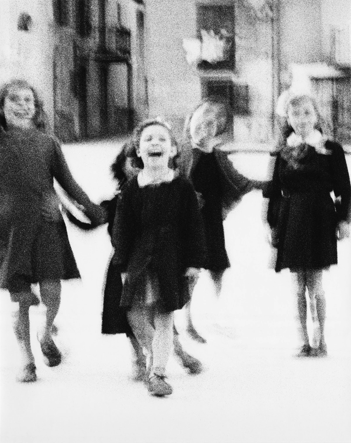Italy, Piazza Navona, Rome, July 24th, 1946. Courtesy The Richard Avedon Foundation
