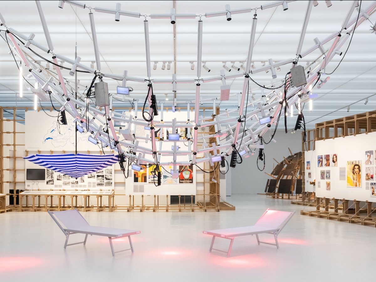 Overview of the exhibition ‘SOLEIL S’ at Mudac in Lausanne. (Ph. Cynthia Ammann)